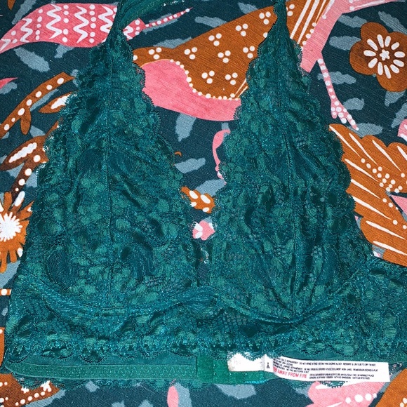 BUY TWO FREE PEOPLE BRALETTES!!!!!! Sz Small *. GET ONE free! - Picture 16 of 16